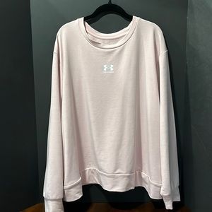 Under Armour Rival Women’s sweatshirt,Size 3X with 2 pockets. Color soft pink